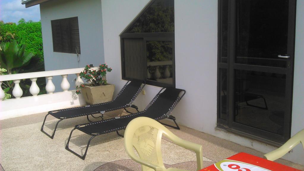 Eden Lodge Cape Coast Exterior foto