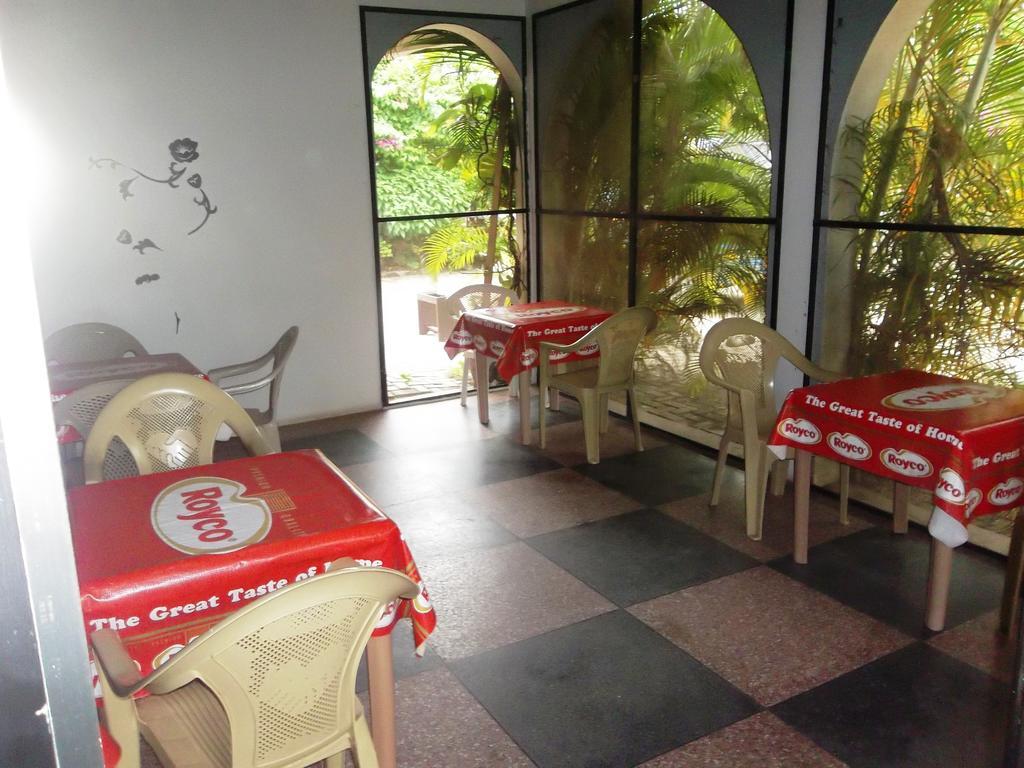 Eden Lodge Cape Coast Exterior foto